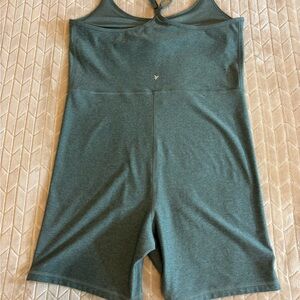 Old Navy Women’s Size XL Active Cloud Romper Sage Green Athleisure Workout